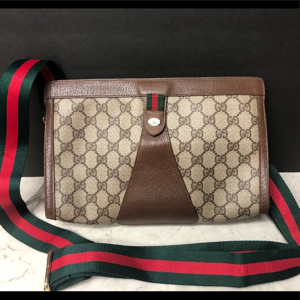 Gucci clutch crossbody